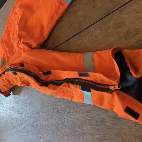 Orange Insulated Reflective Work Overalls Size Large - Picture 3 of 11